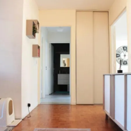 Beautiful Apartment Between Bastille And Marais شقة *